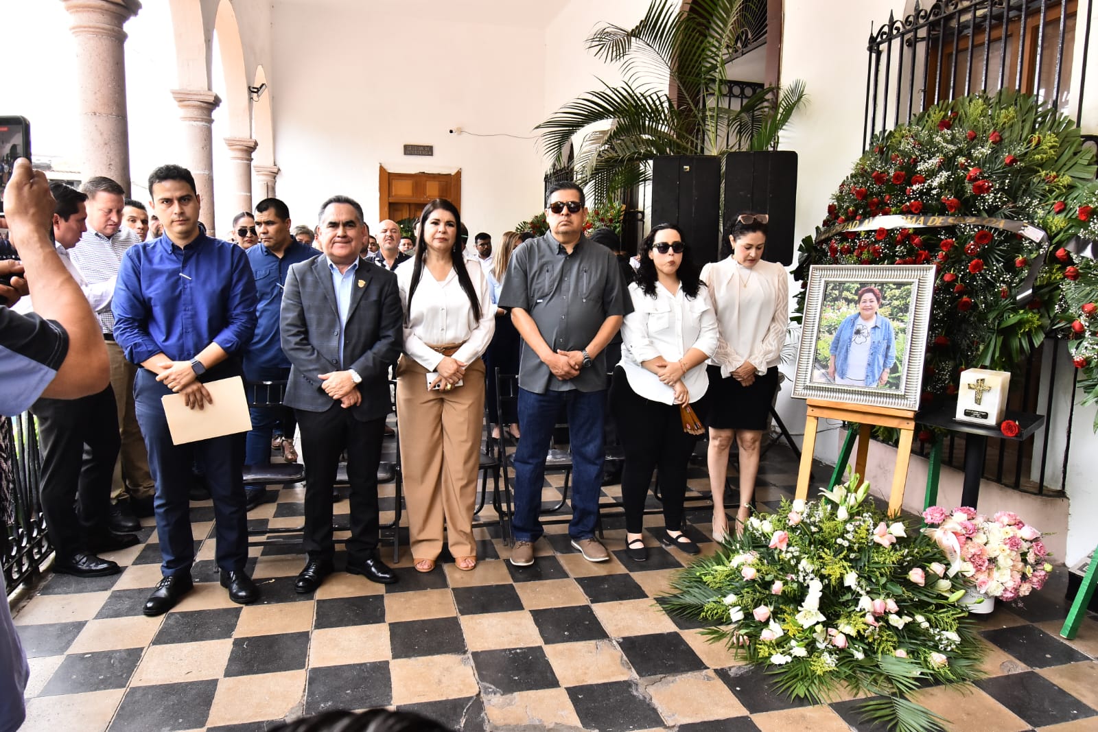 Emotivo homenaje póstumo a la trayectoria de Jesús Guadalupe Salazar “Fanny”