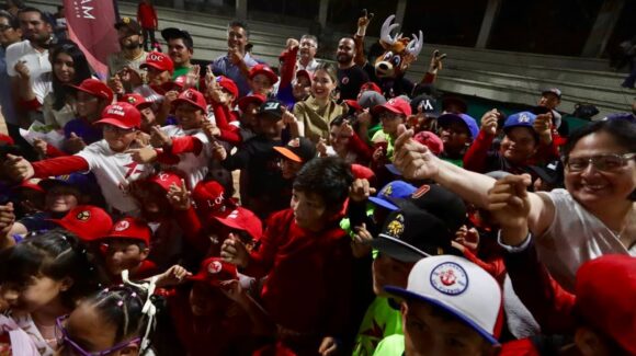 Arranca Primera Liga Infantil Municipal de Beisbol en Mazatlán, Sinaloa con 120 participantes