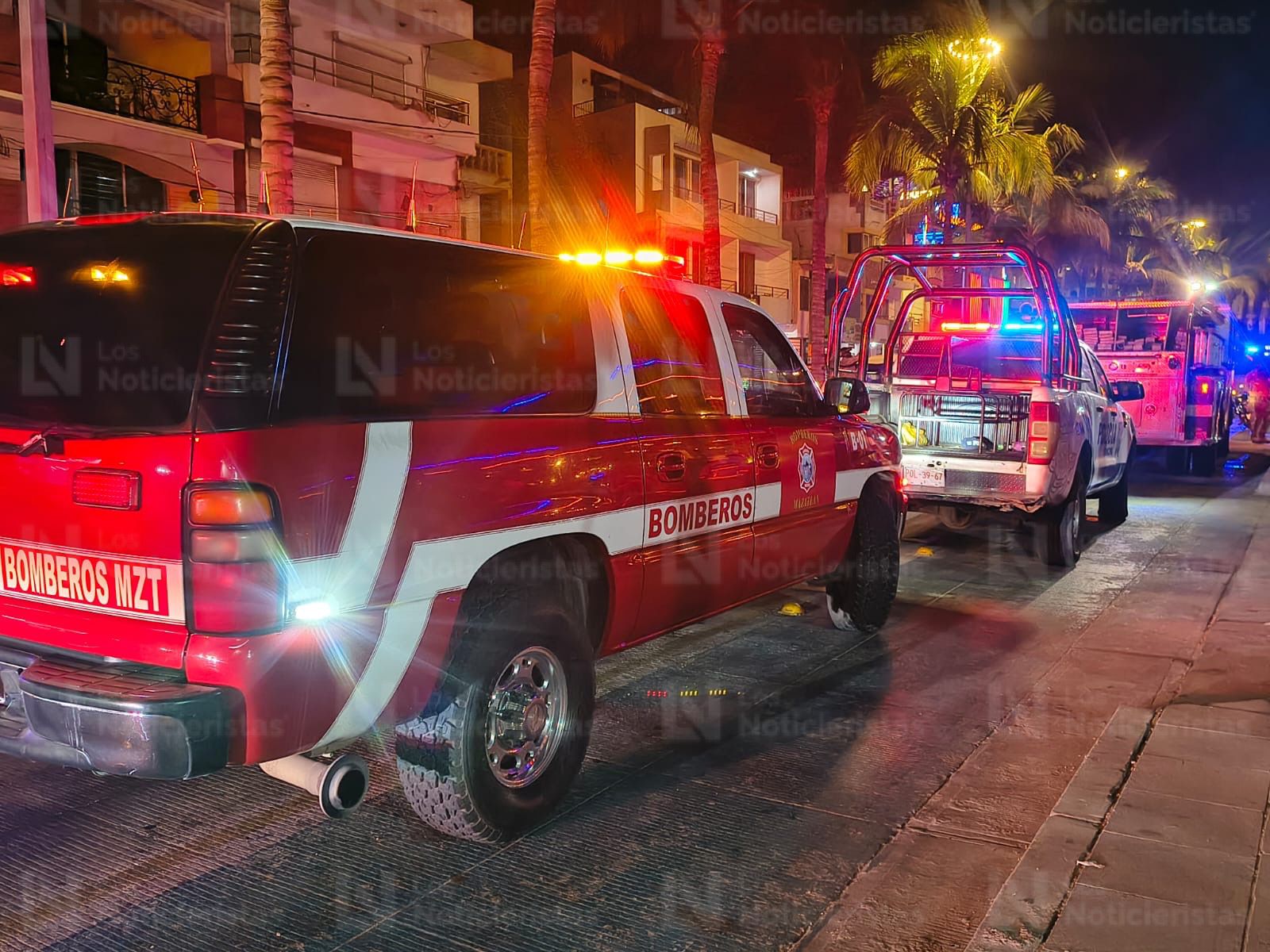 Controlan incendio en restaurante de Mazatlán, Sin.
