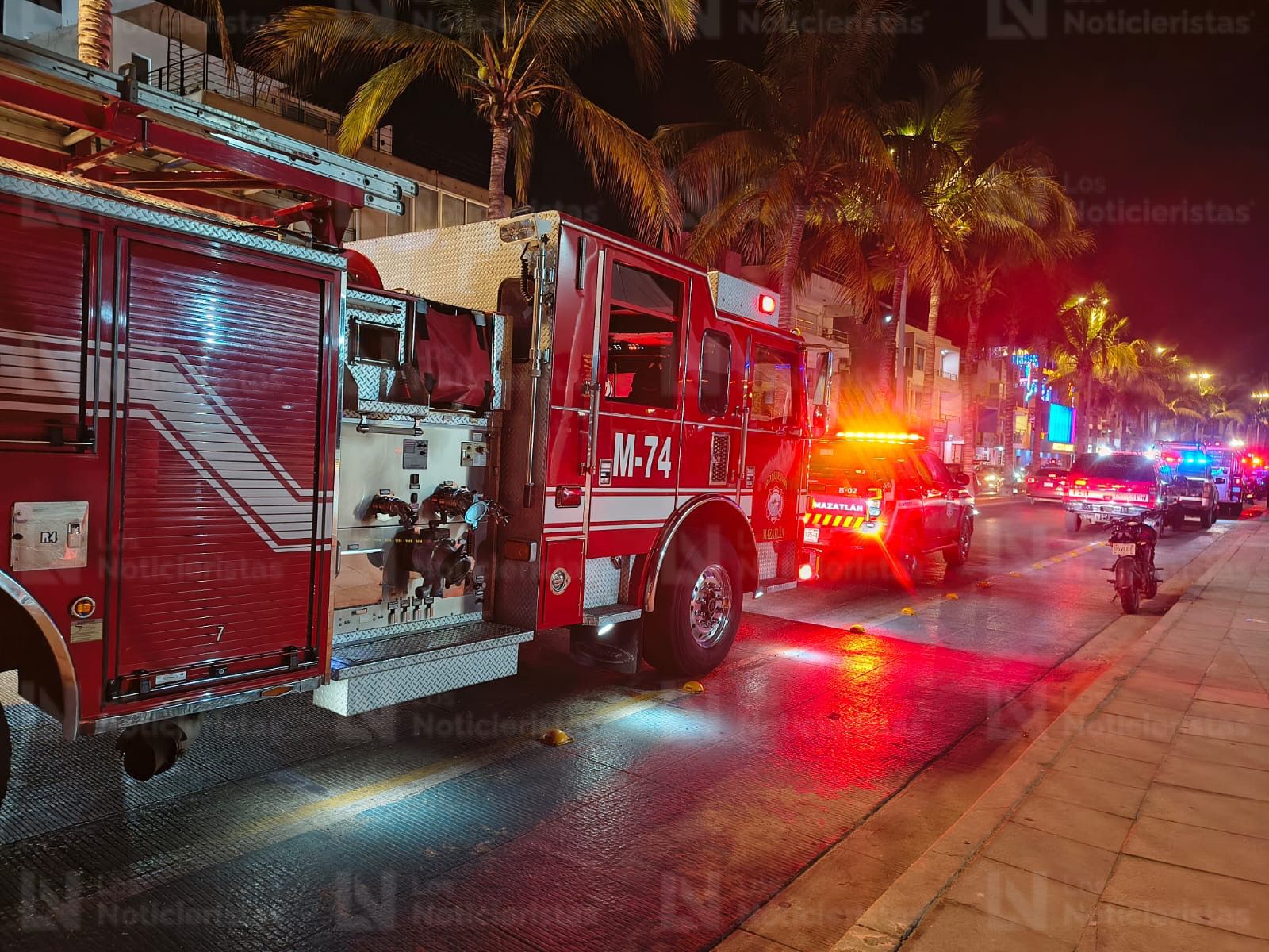Controlan incendio en restaurante de Mazatlán, Sin.