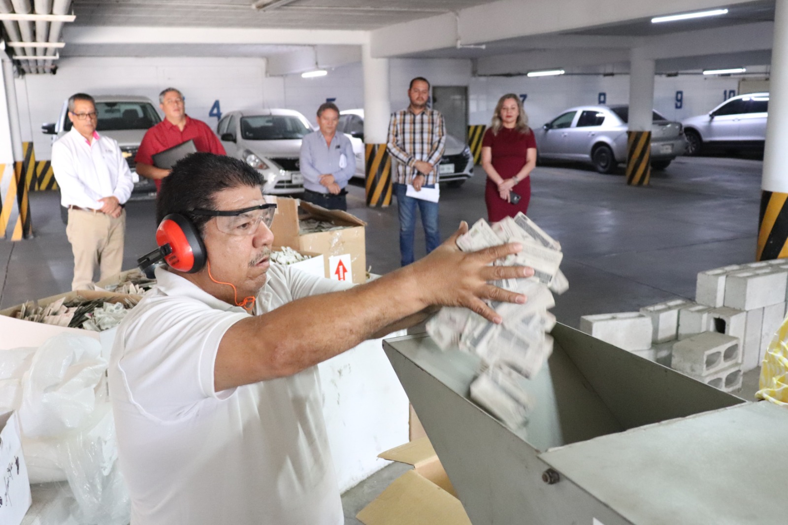 Destrucción de credenciales para votar del INE