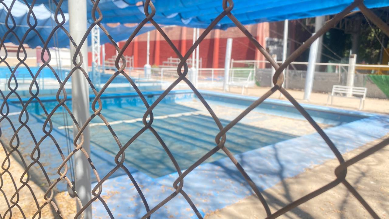 Inhabilitadas albercas públicas del parque Villafañe en Guasave