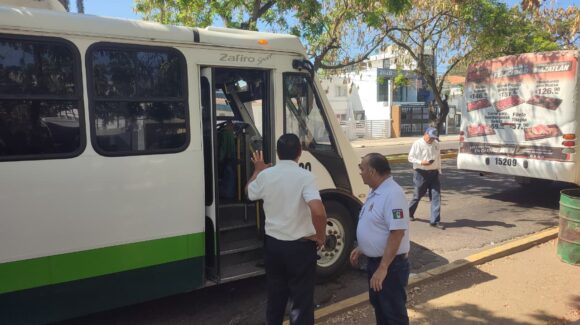¿No sirve el aire acondicionado y te cobraron los $15? Arranca las inspecciones a camiones urbanos en Mazatlán, Sinaloa