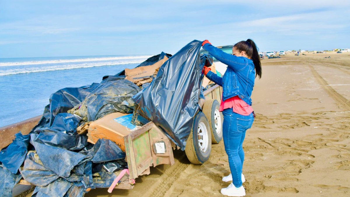 jornada de limpieza en playas de guamuchil sinaloa