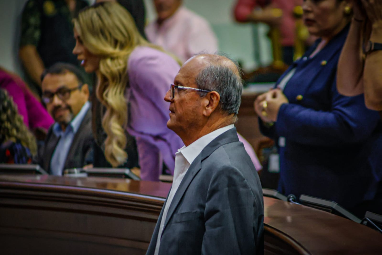 Lauro Gallardo, toma protesta como suplente de Bernardino Antelo