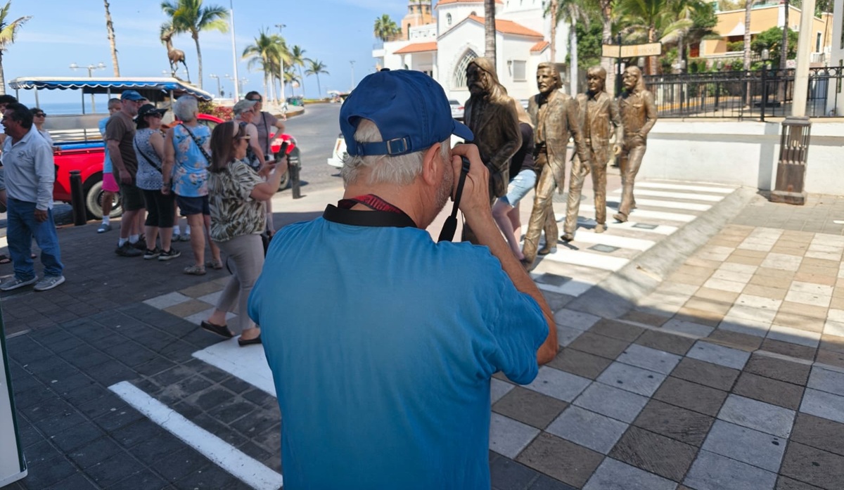 Llegan cruceristas a Mazatlán