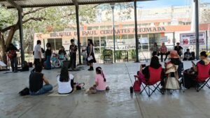 manifestacin cultural rechazan desplazamiento de la biblioteca raul cervantes ahumada en guasave jovenes