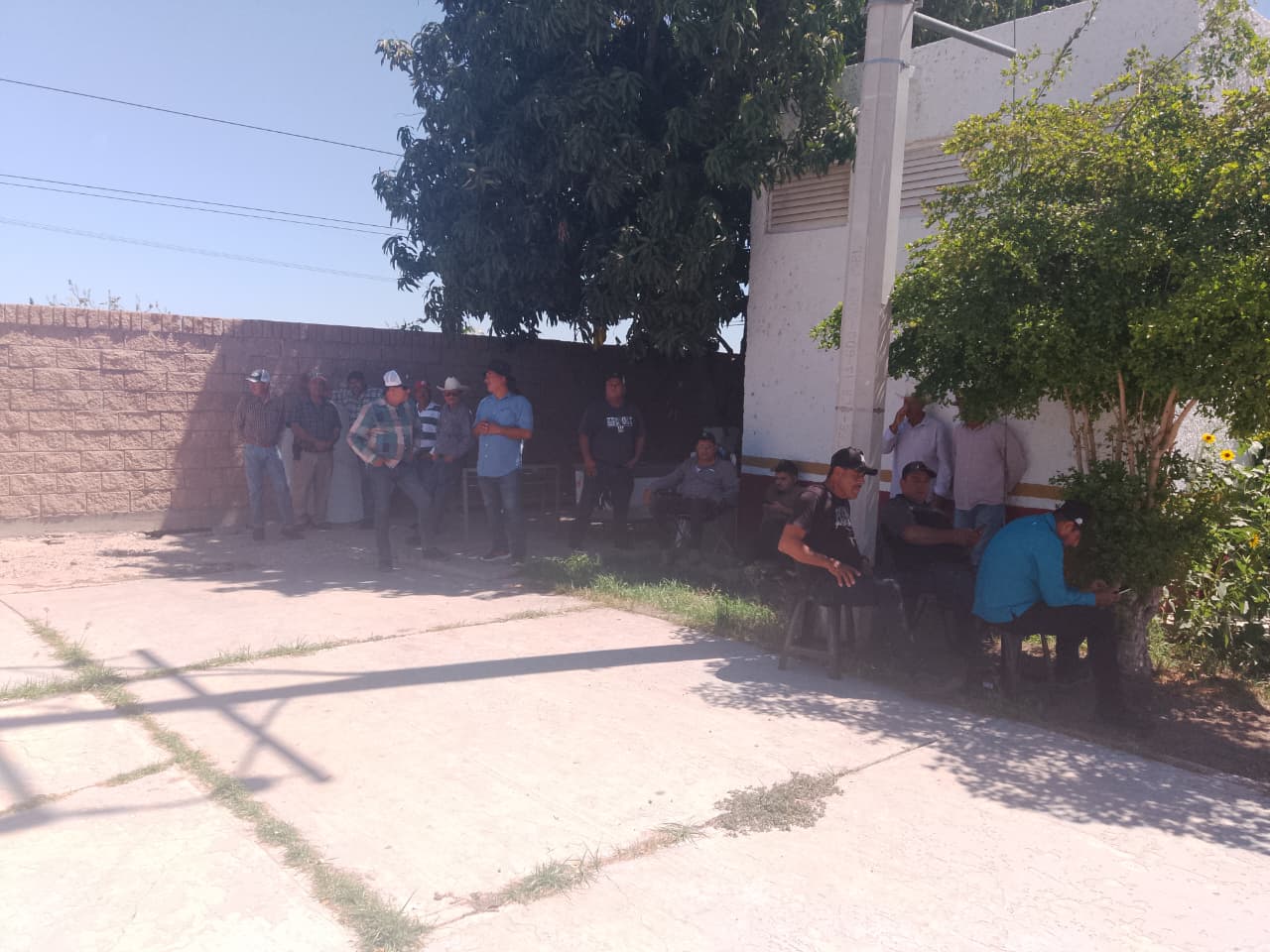 Manifestación de productores en caseta de Cuatro Caminos, Guasave