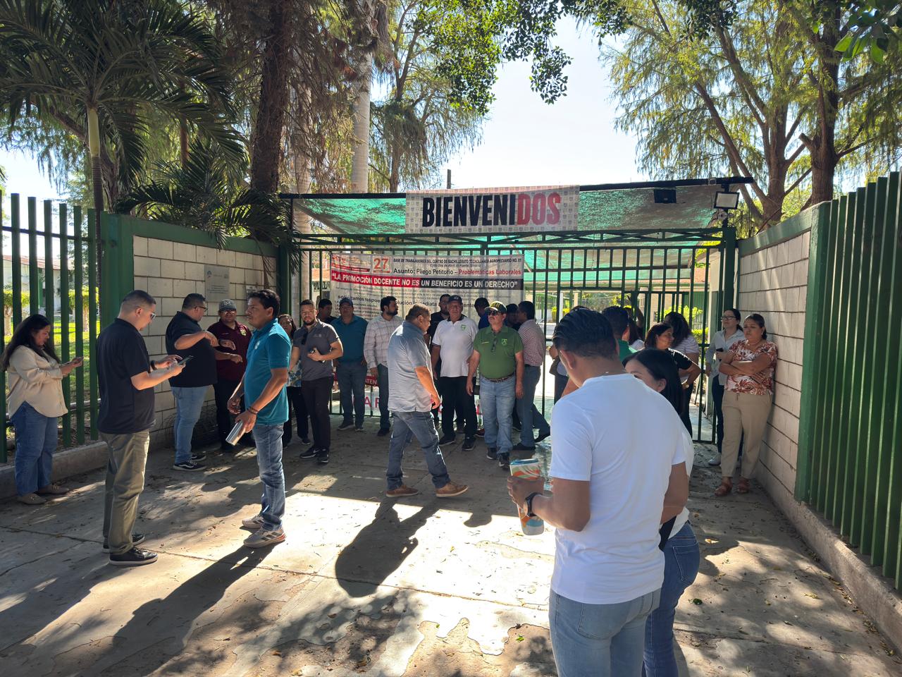Docentes del plantel CBTa 81 se van a paro laboral