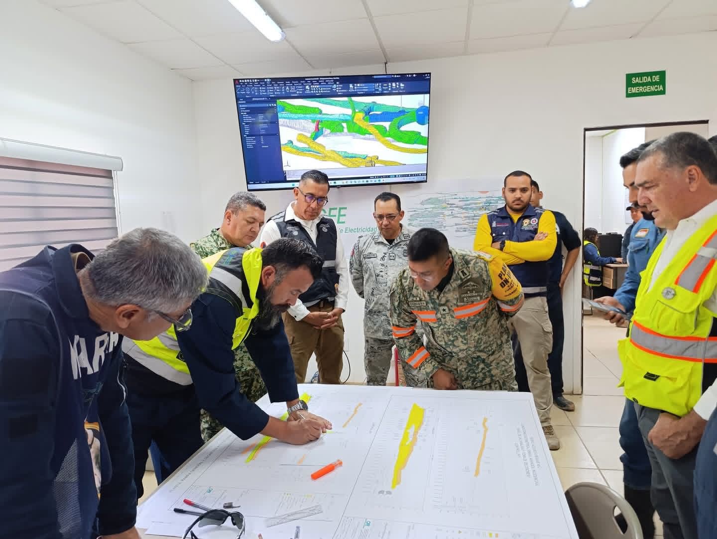 Trabajos de rescate de minero atrapado