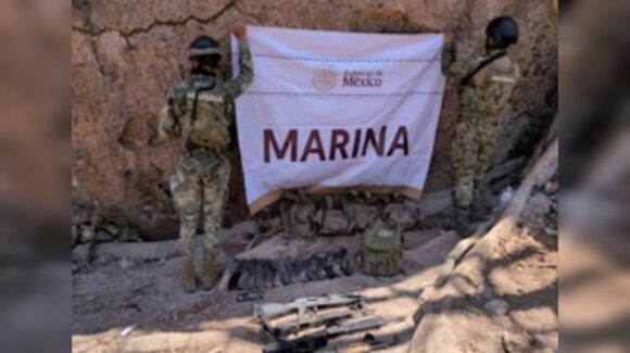 Asegura Semar armamento y equipo táctico en El Rosario, Sinaloa durante operativo de vigilancia