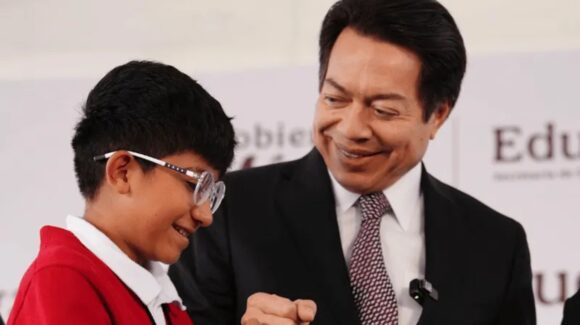 Salud Digna y Coppel participan en el programa de lentes gratuitos para alumnos de escuelas públicas: SEP