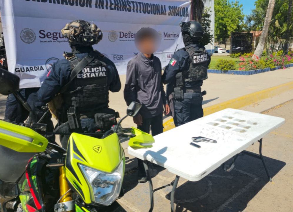 Menor de edad armado es detenido en Culiacán, Sin.