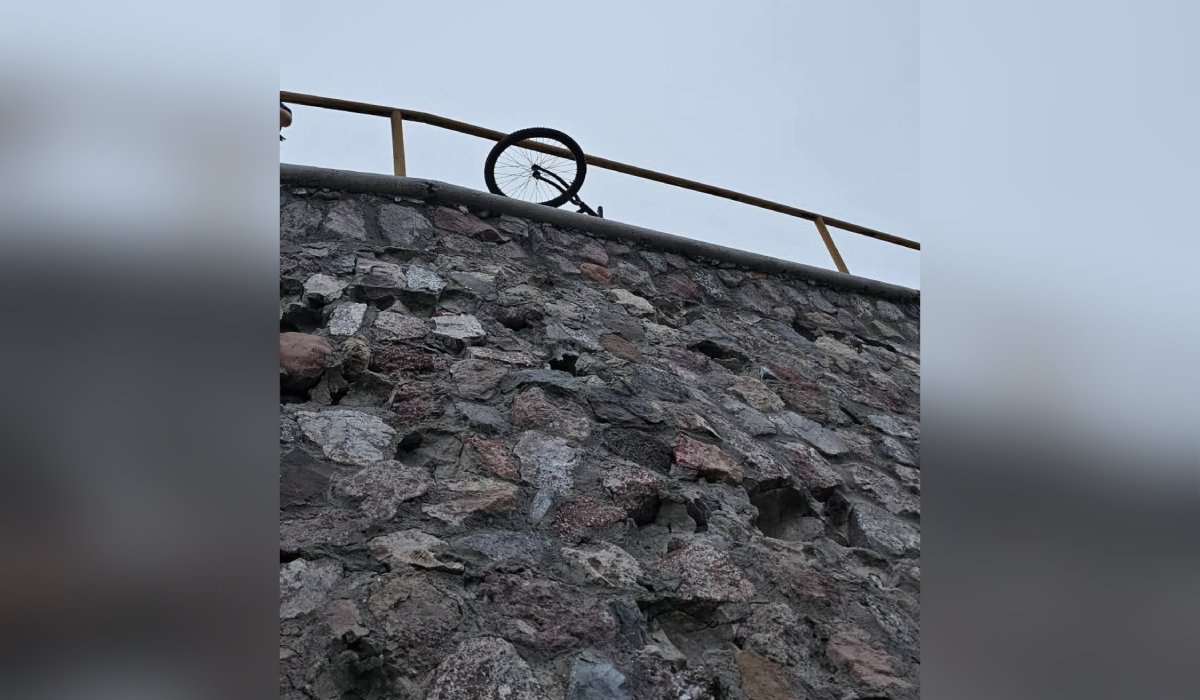 Menor cae del Cerro de la Memoria, en Los Mochis
