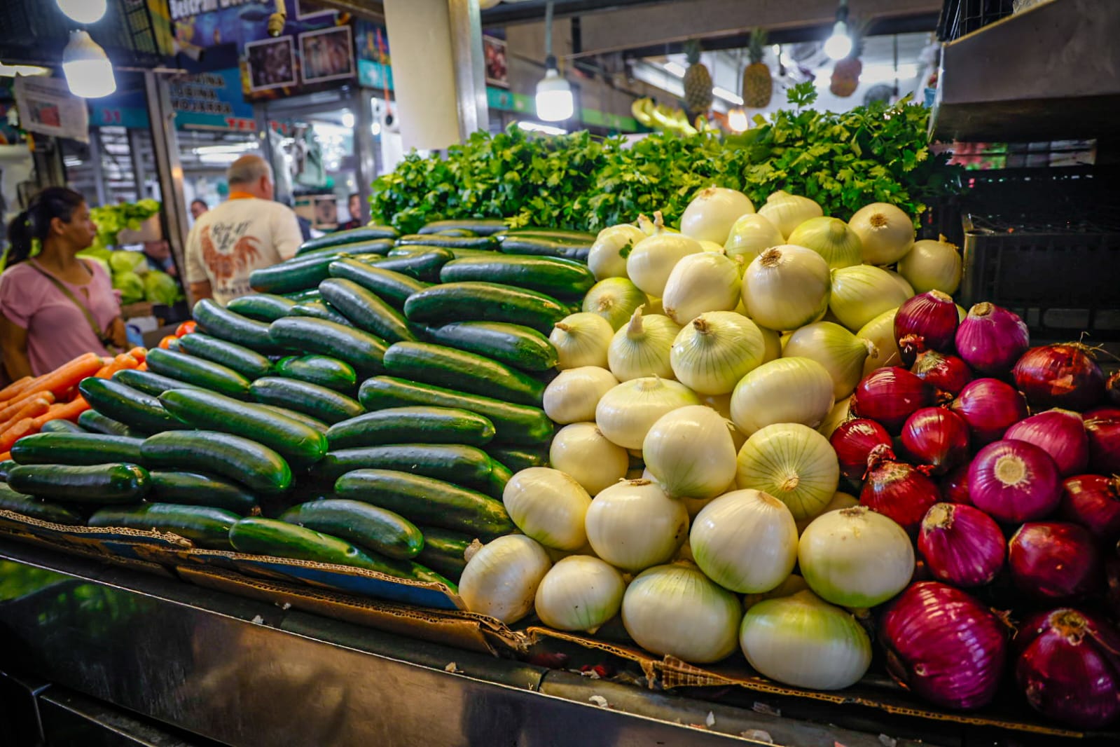 Pepino y cebolla blanca