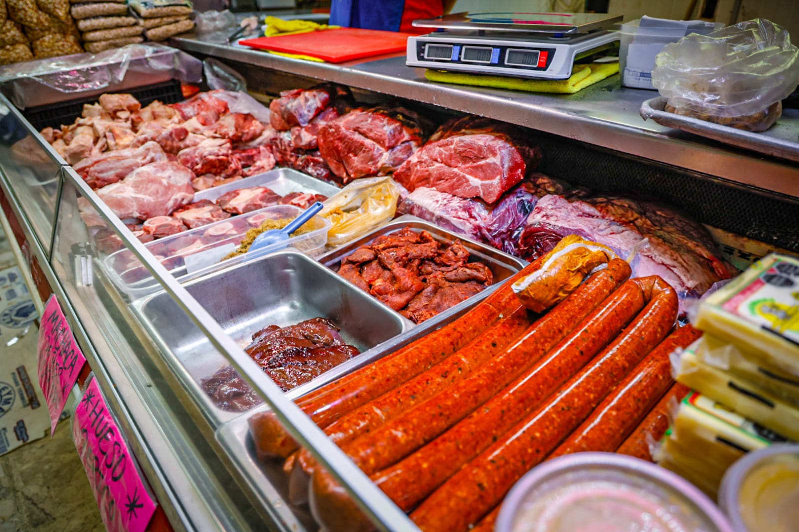 Carnicería en el mercado Garmendia