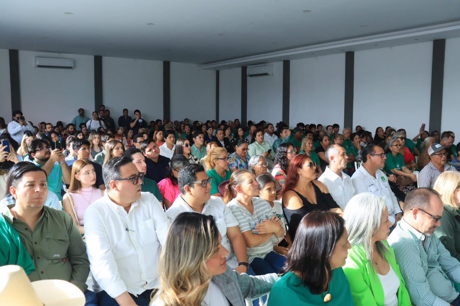 Militantes del PVEM en Culiacán