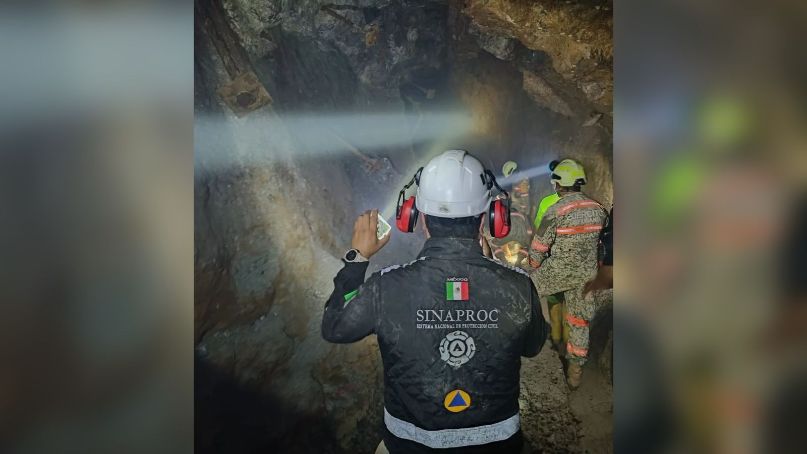 Continúan trabajos ininterrumpidos en mina Santa Fe, en El Rosario, para localizar a último minero atrapado