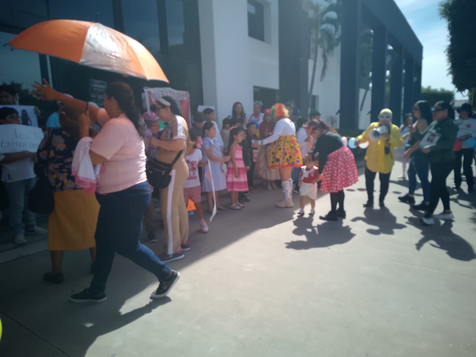 Mini marcha en Culiacán