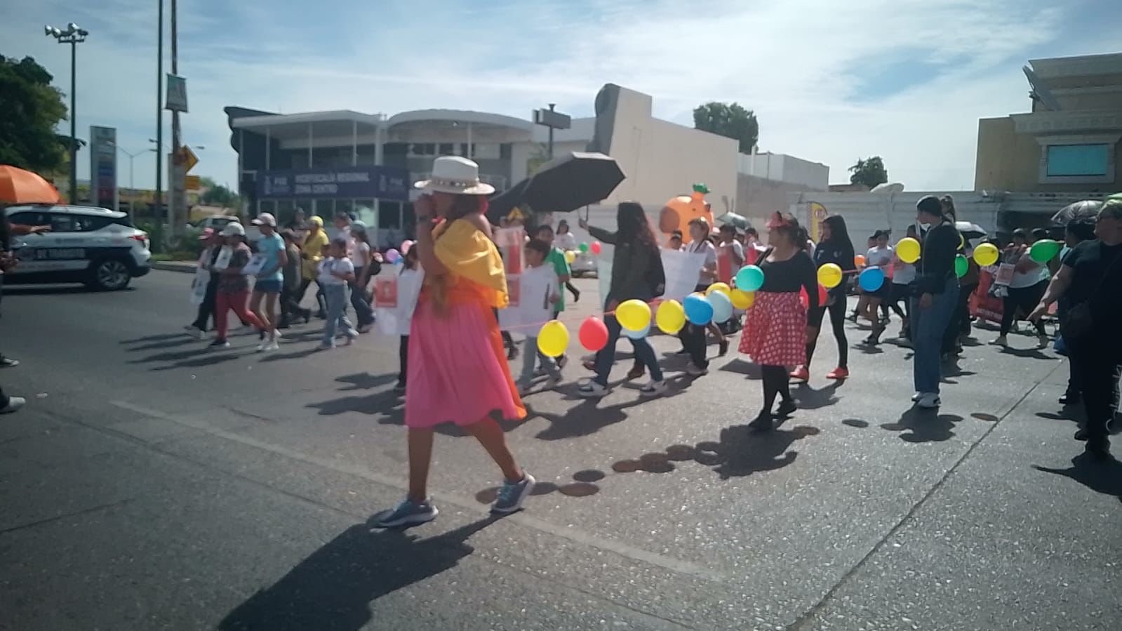 Mini marcha en Culiacán
