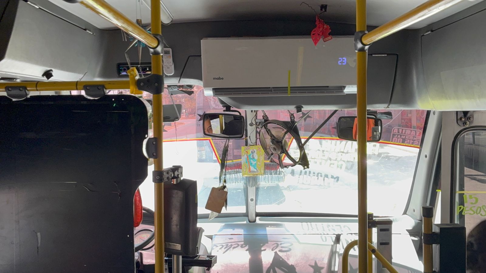 Colocan minisplit en camiones urbanos de Los Mochis como plan piloto; esto opinan pasajeros