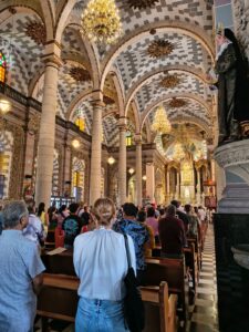 Misa de Domingo de Pascua en Mazatlán