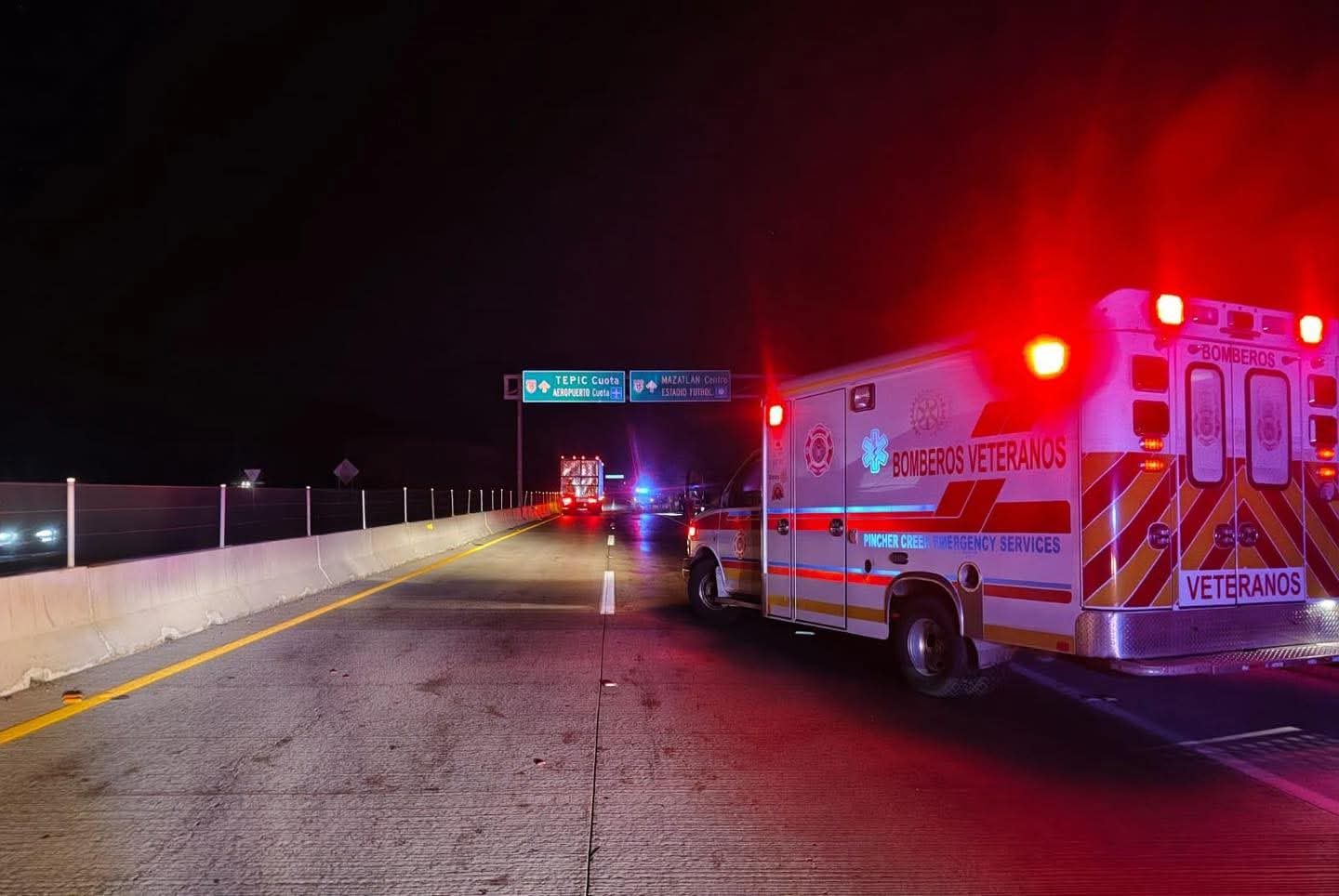 Motociclista fallece tras accidente en el libramiento Mazatlán-Culiacán