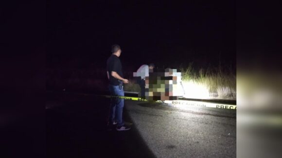 Mueren hombre y mujer tras aparatoso accidente en la México 15, en Mocorito, Sinaloa