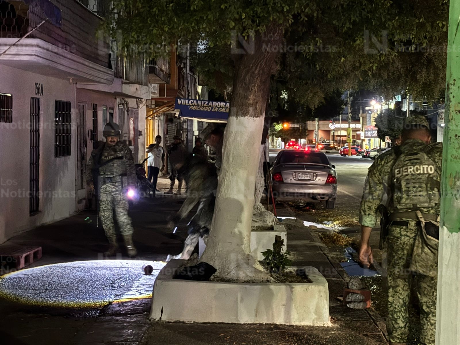 Atacan a balazos a una mujer en la colonia Miguel Alemán en Culiacán