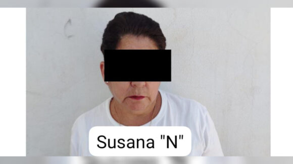 Detienen a mujer por presunto robo en tienda de conveniencia en la zona de Marina, Mazatlán, Sinaloa