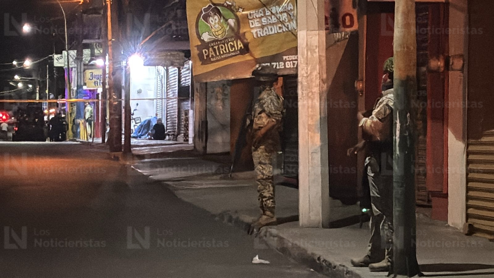 Autoridades arriban al Centro de Culiacán, Sinaloa, lugar donde ejecutaron a cuatro mujeres