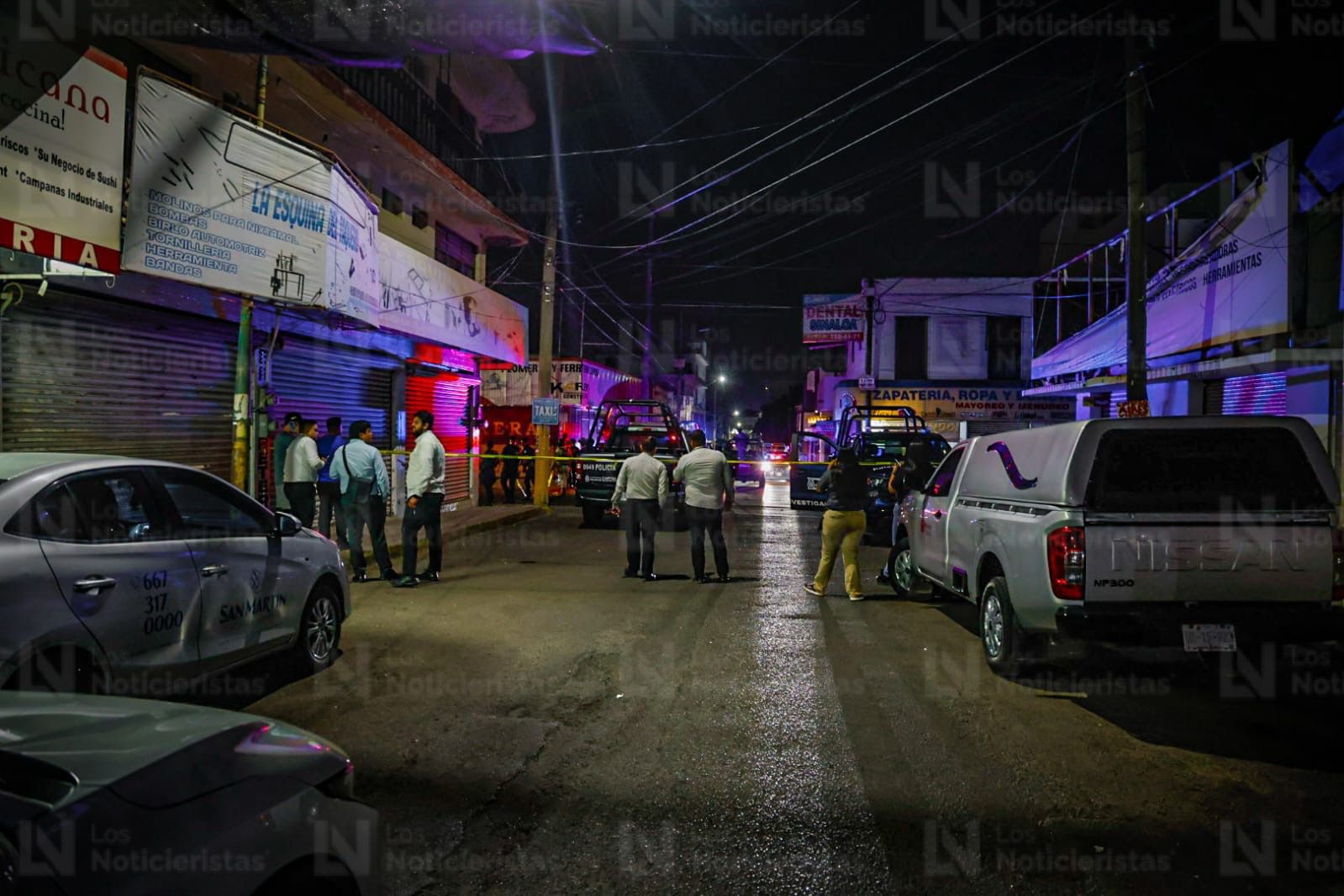 Autoridades arriban al Centro de Culiacán, Sinaloa, lugar donde ejecutaron a cuatro mujeres