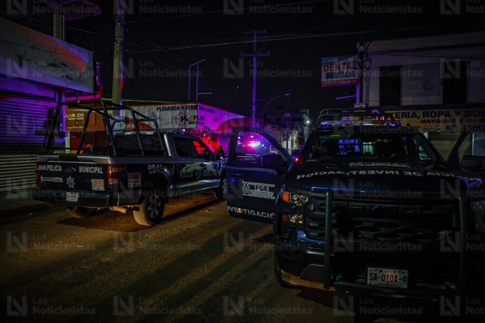 Autoridades arriban al Centro de Culiacán, Sinaloa, lugar donde ejecutaron a cuatro mujeres