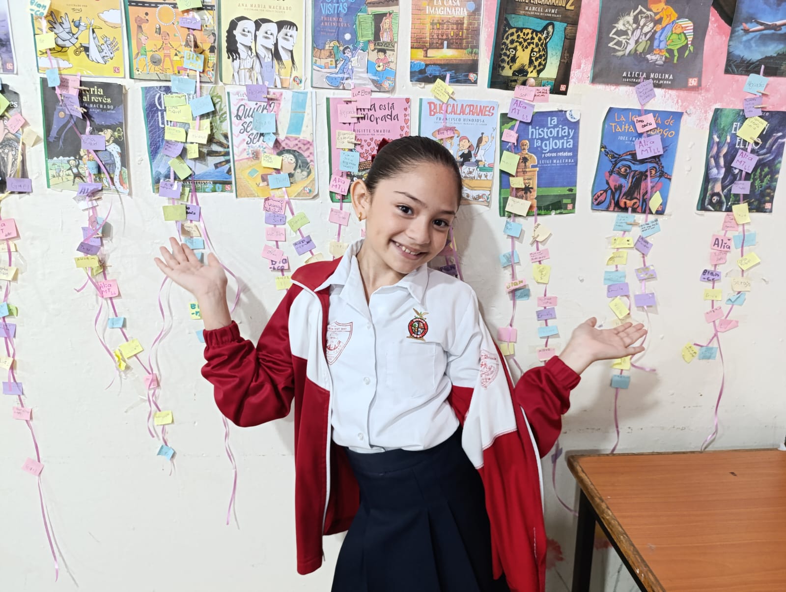 “Sí existe la magia y está en los libros”: Yushira, niña de Guasave, entusiasta lectora que empieza a escribir