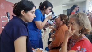 ofrecen deteccion de cataratas en salvador alvarado sinaloa