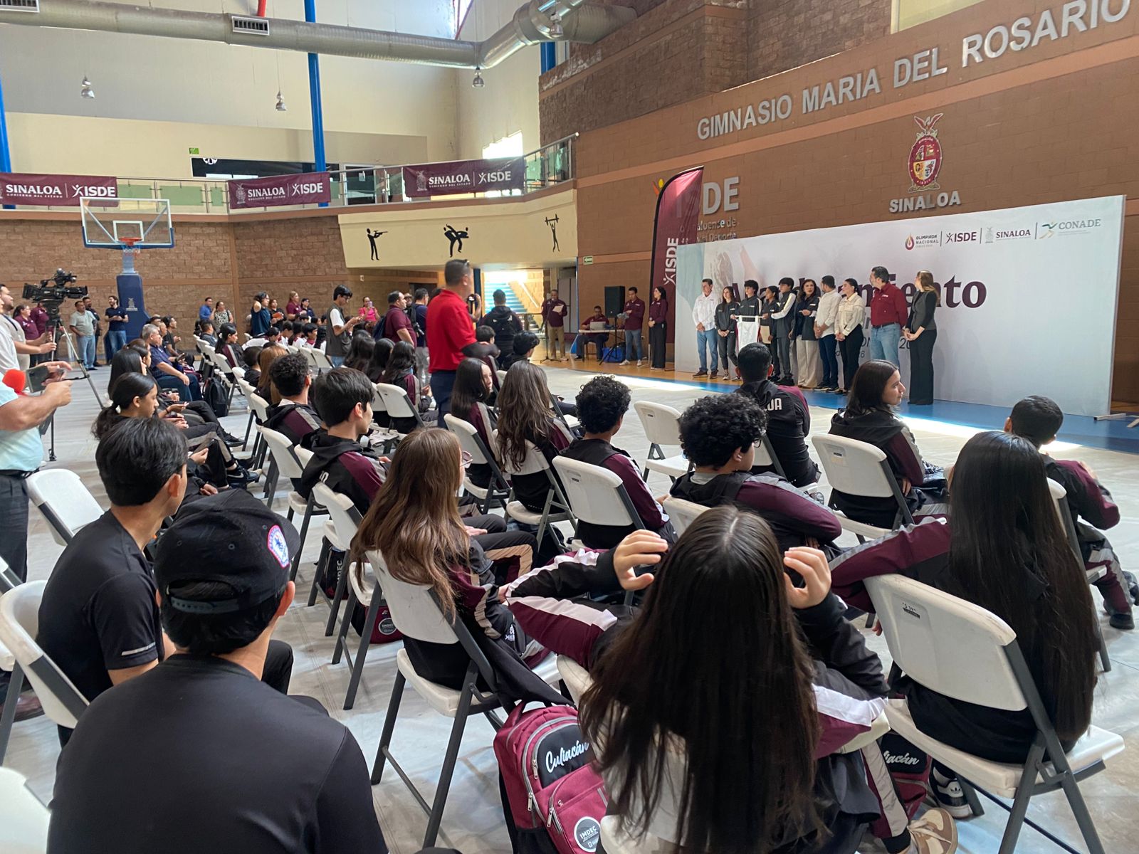 Abanderan a la delegación Sinaloa para la Olimpiada Nacional Conade 2026