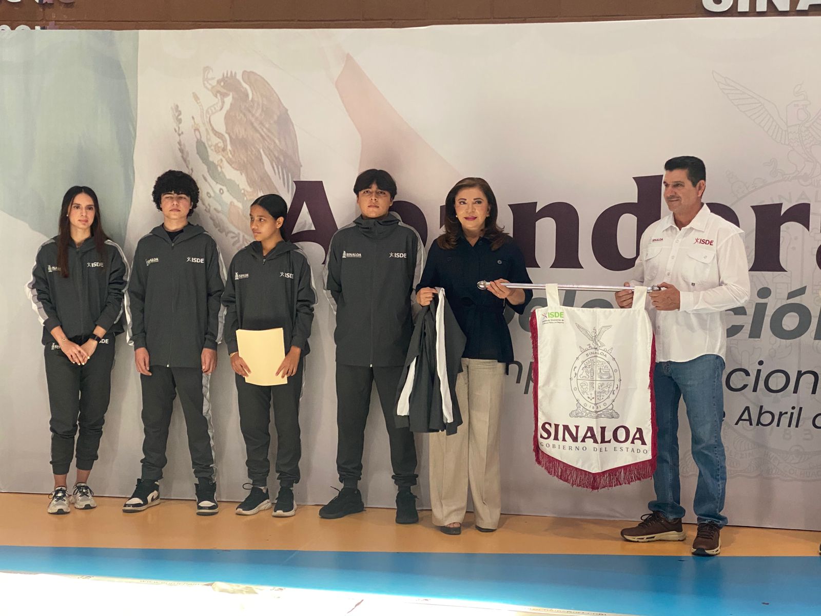 Abanderan a la delegación Sinaloa para la Olimpiada Nacional Conade 2026