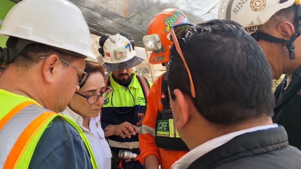 Operativo para rescatar a trabajador atrapado en mina Santa Fe, en El Rosario