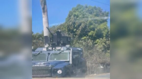 Policías estatales realizan operativo en la sindicatura de la Villa de Ahome, Sinaloa