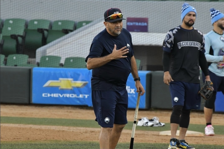 Óscar Robles