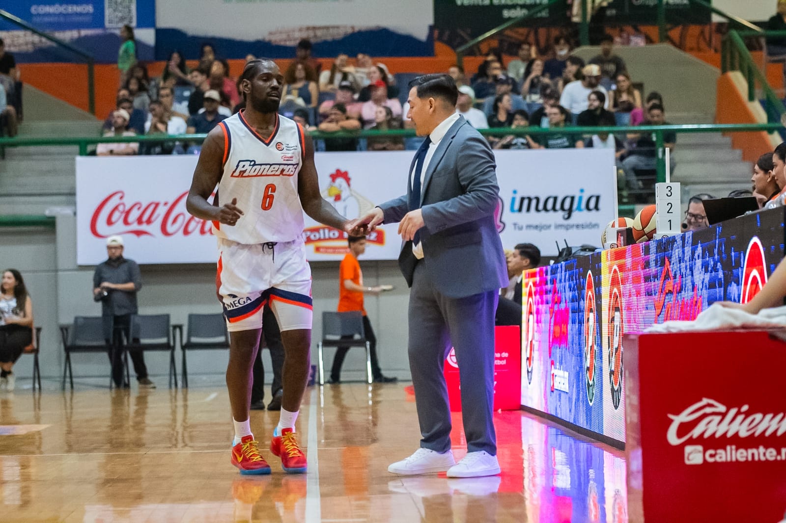 Pioneros de Los Mochis contra Zonkeys de Tijuana