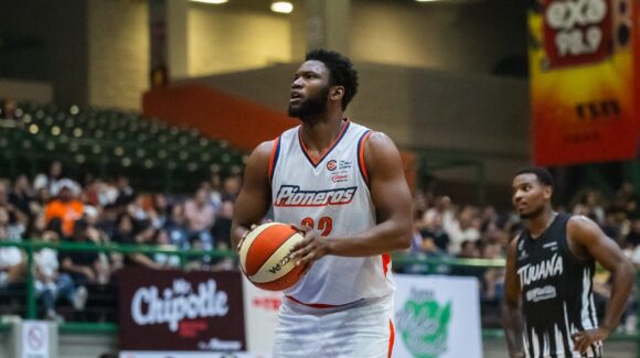 Pioneros impone condiciones y se queda con el primero ante Zonkeys en Los Mochis, Sinaloa