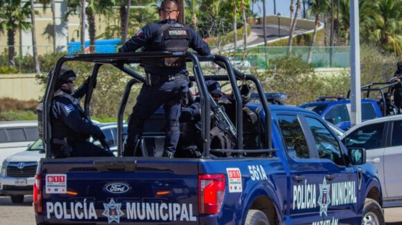 Susto en Infonavit El Conchi de Mazatlán, Sinaloa: vecinos creen escuchar disparos, pero eran cuetes de festejo infantil