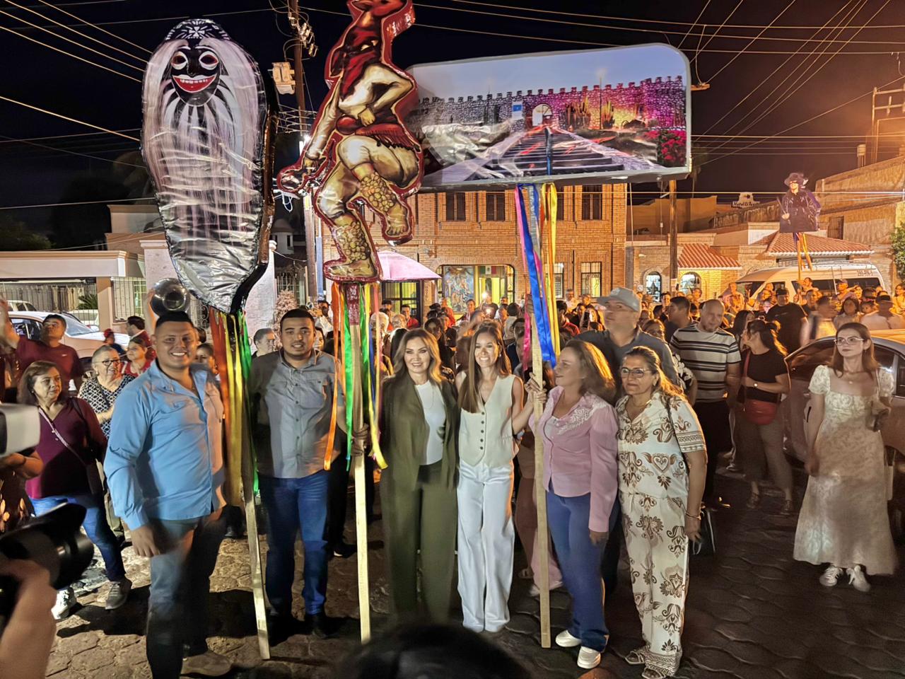 Primera callejoneada con tambora en El Fuerte