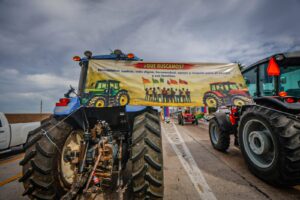 productores mantienen tomadas y semibloqueadas algunas casetas en sinaloa