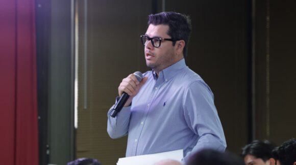 Rehabilitará el Gobierno de Sinaloa el puente peatonal de El Maviri, en donde la gente se pone a pescar