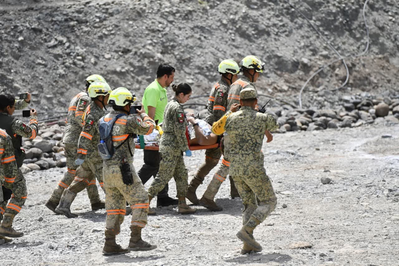 Rescate en mina Santa Fe, en Rosario, Sinaloa