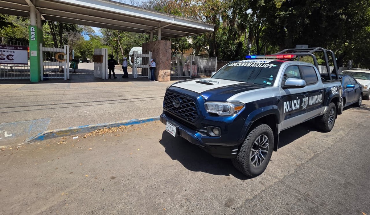Policía Municipal resguarda centro recreativo en Culiacán en Semana Santa.