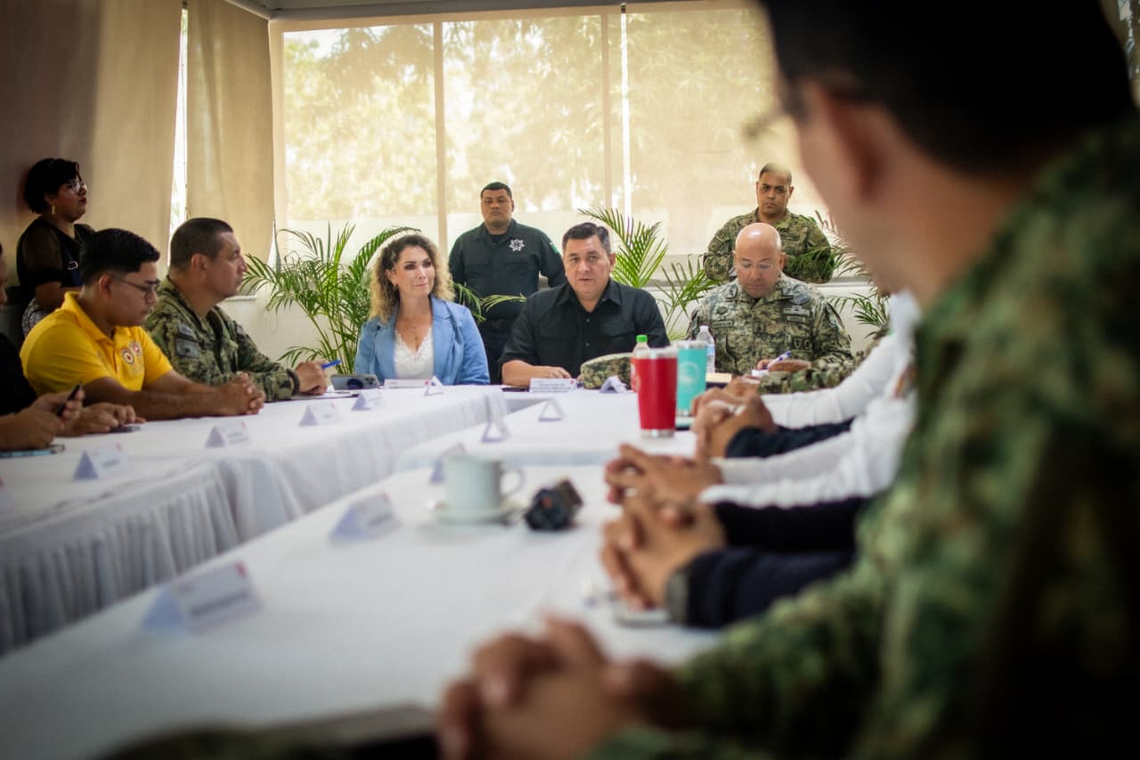 Reunión de autoridades portuarias y turísticas de Mazatlán