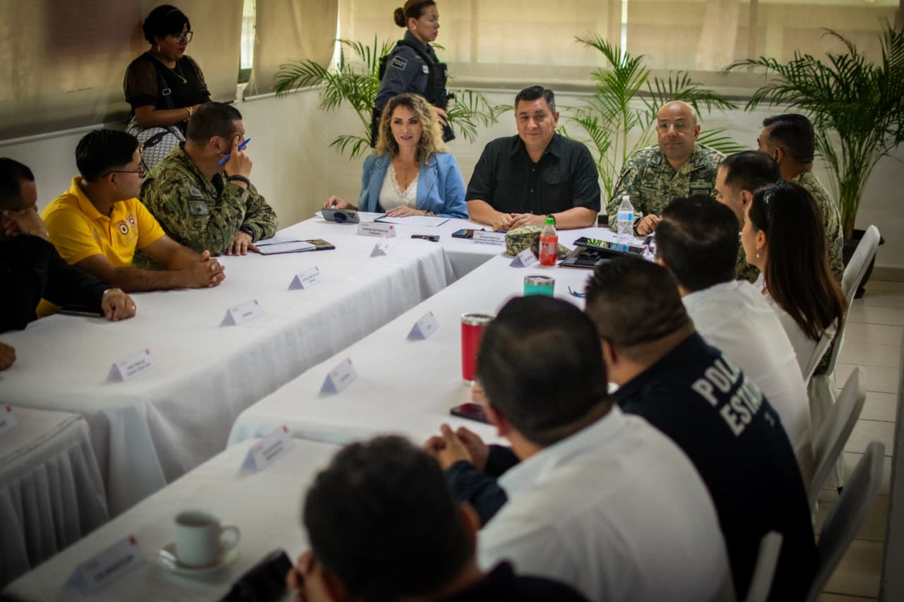 Reunión de autoridades portuarias y turísticas de Mazatlán
